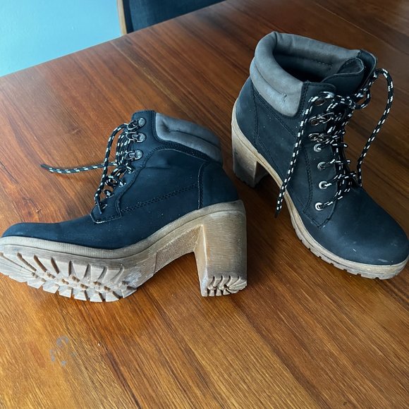 High Heeled Hiking Boots - Picture 2 of 4